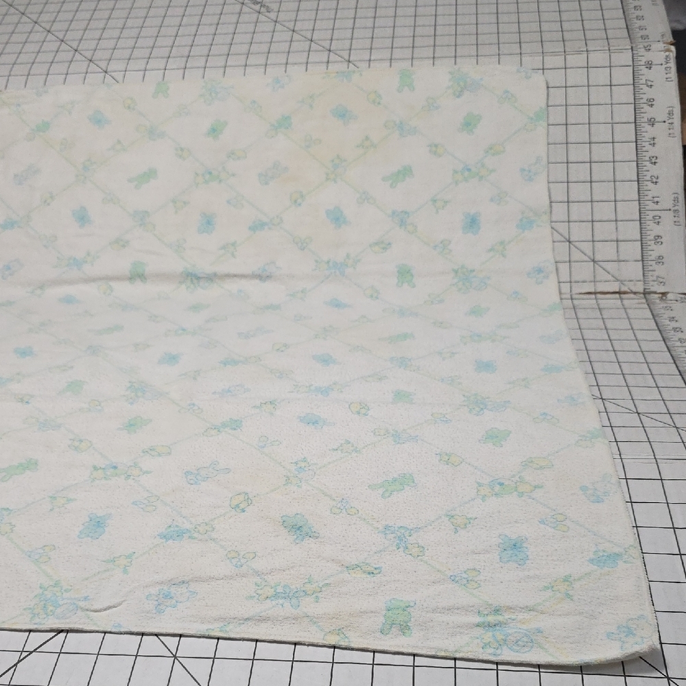Flannel Cream and Blue Receiving Baby Blanket, 28x32, Preloved - Picture 2 of 16